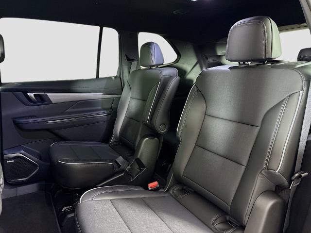 2025 Buick Enclave Vehicle Photo in PUYALLUP, WA 98371-4149