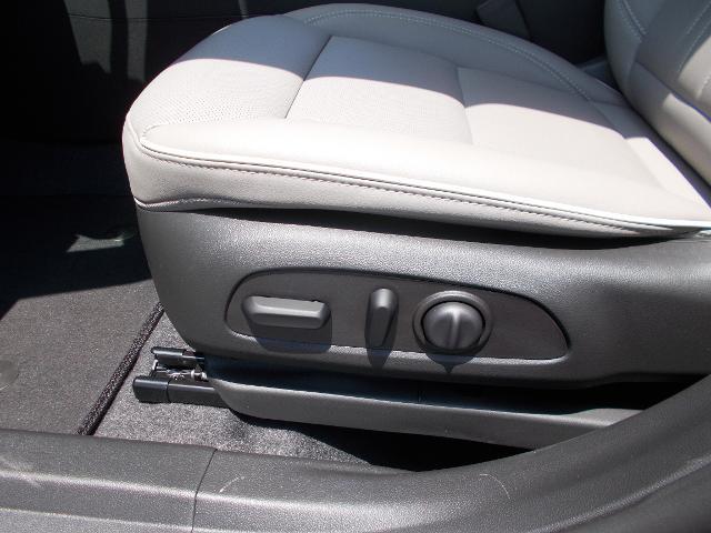 2025 Buick Envista Vehicle Photo in LOWELL, MA 01852-4336