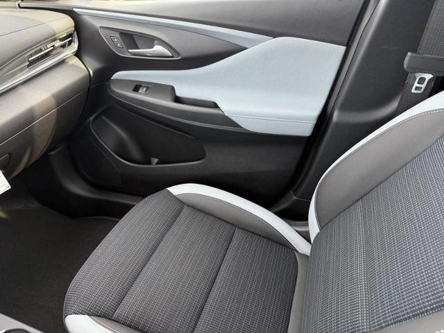 2025 Buick Envista Vehicle Photo in COLUMBIA, MO 65203-3903