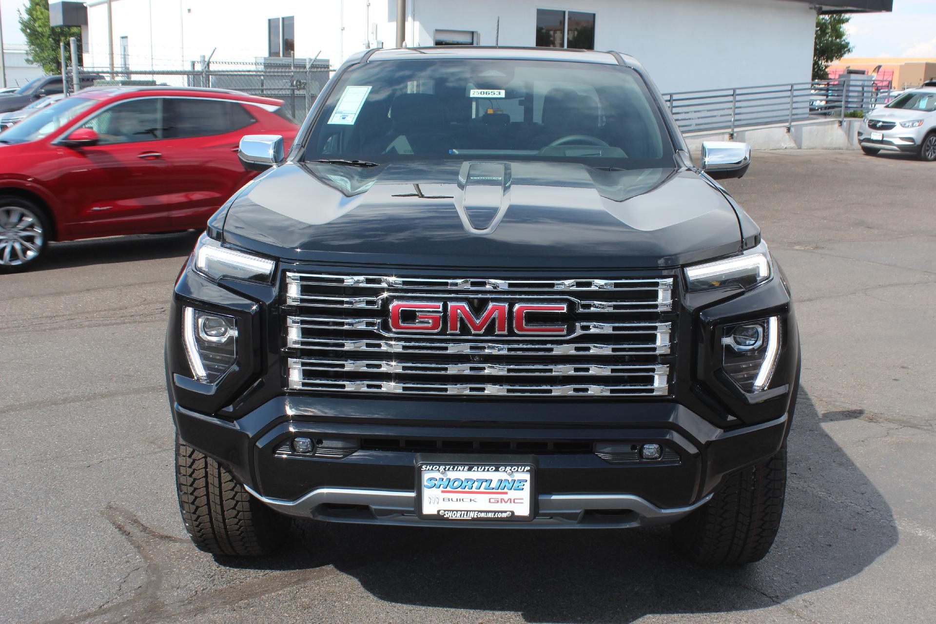 2025 GMC Canyon Vehicle Photo in AURORA, CO 80012-4011