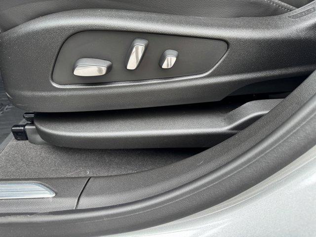 2025 Cadillac XT5 Vehicle Photo in LEOMINSTER, MA 01453-2952