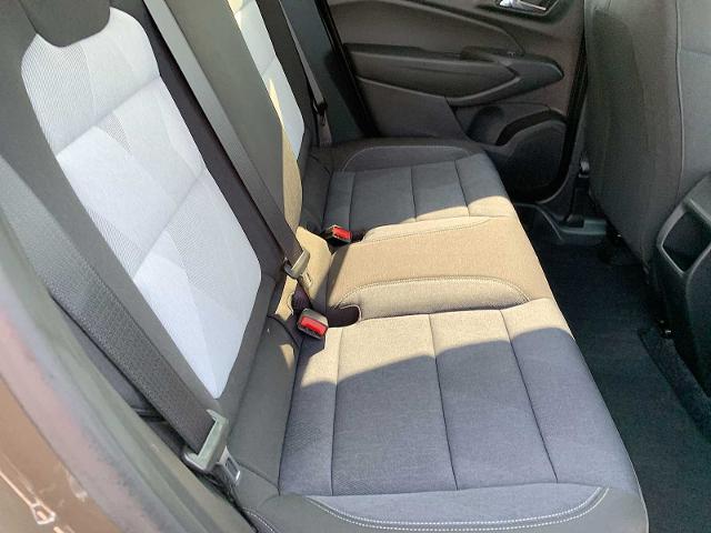 2024 Chevrolet Trax Vehicle Photo in MOON TOWNSHIP, PA 15108-2571