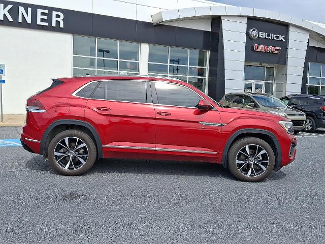 2024 Volkswagen Atlas Cross Sport Vehicle Photo in HARRISBURG, PA 17111-1033