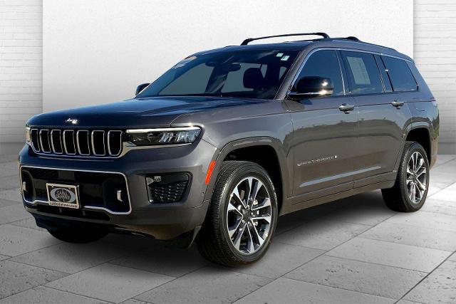 2023 Jeep Grand Cherokee L Vehicle Photo in TOPEKA, KS 66609-0000