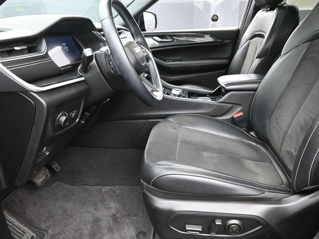 2022 Jeep Grand Cherokee L Vehicle Photo in Cedar Rapids, IA 52402