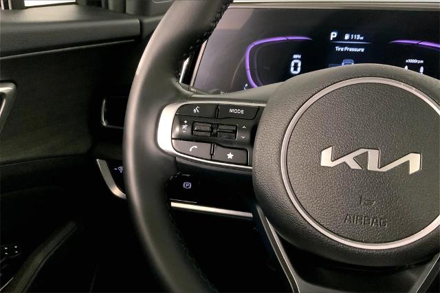 2024 Kia Sportage Vehicle Photo in Lees Summit, MO 64086