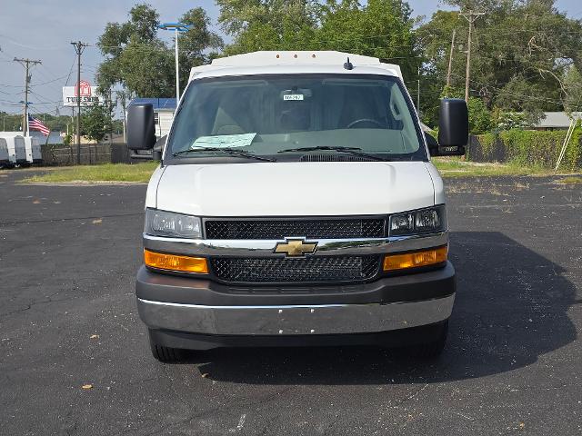 2025 Chevrolet Express Commercial Cutaway Vehicle Photo in INDEPENDENCE, MO 64055-1314