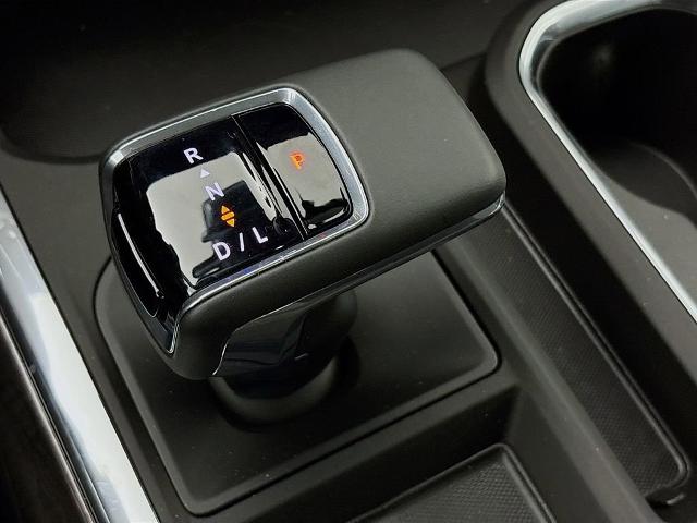 2025 Chevrolet Silverado 1500 Vehicle Photo in PUYALLUP, WA 98371-4149