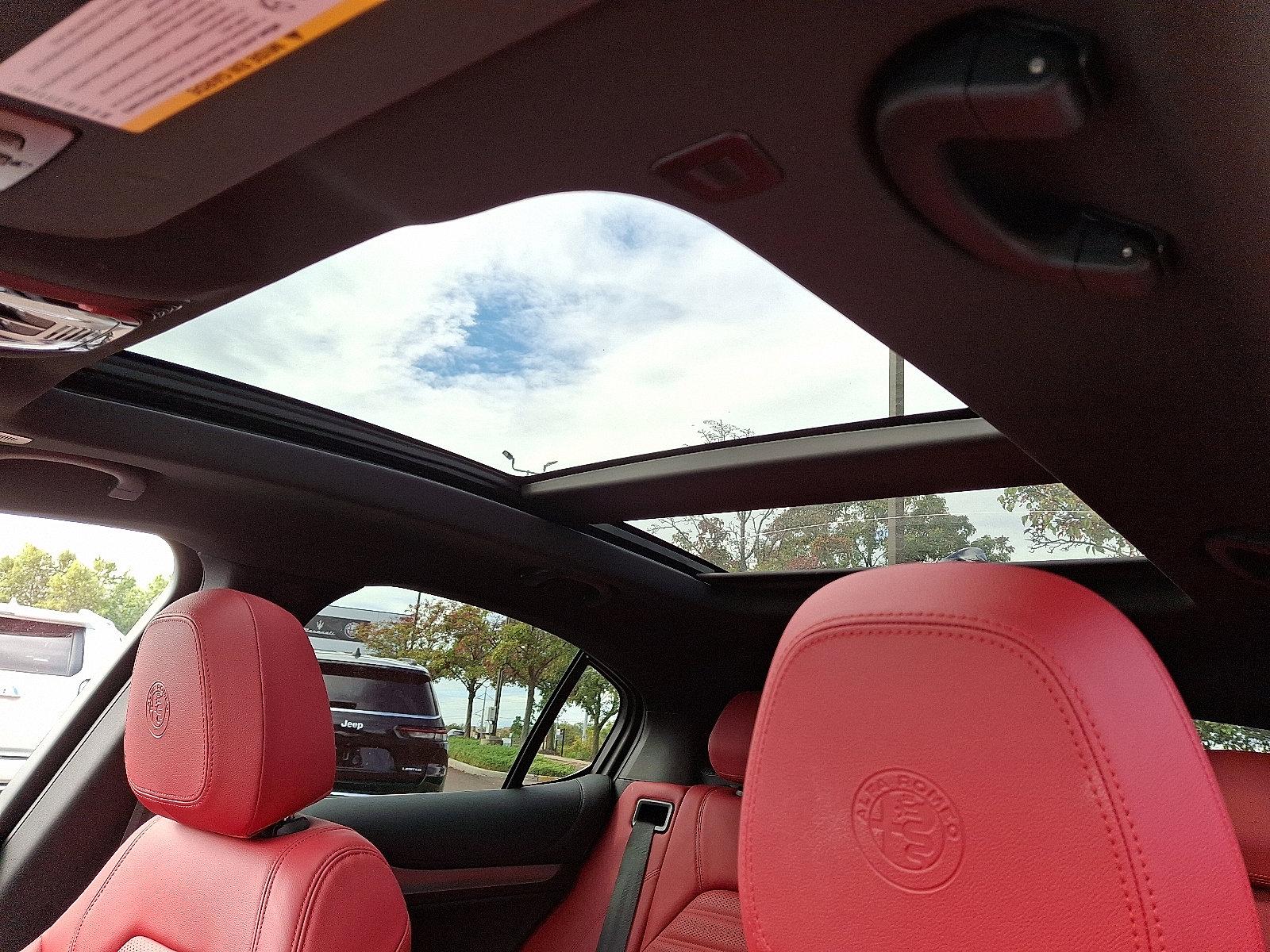 2023 Alfa Romeo Stelvio Vehicle Photo in Willow Grove, PA 19090