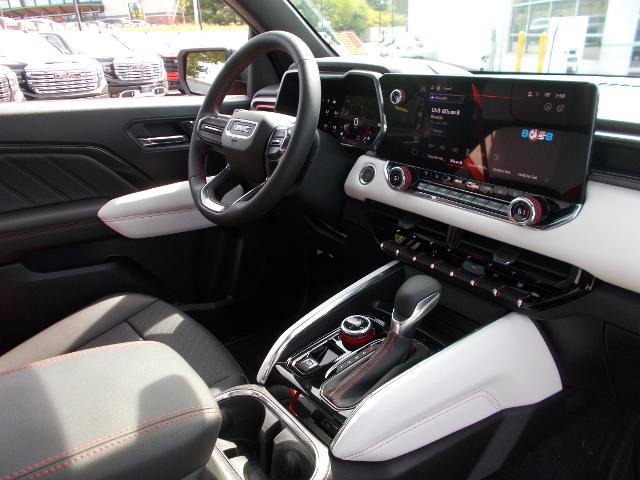 2026 GMC Canyon Vehicle Photo in LOWELL, MA 01852-4336