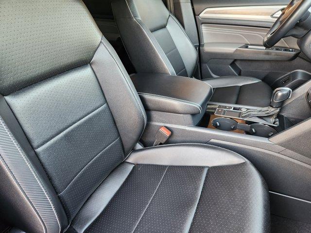 2022 Volkswagen Atlas Cross Sport Vehicle Photo in Decatur, TX 76234