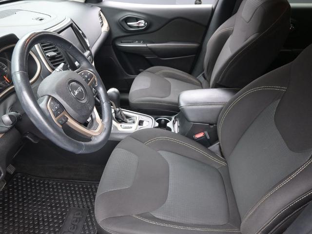 2016 Jeep Cherokee Vehicle Photo in Cedar Rapids, IA 52402