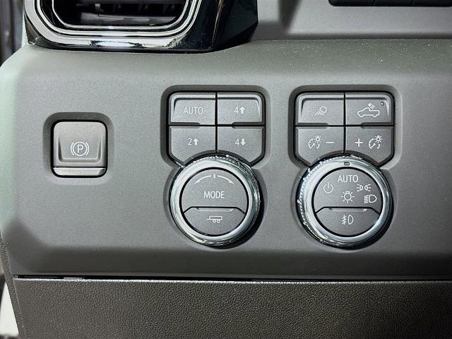 2026 GMC Sierra 2500 HD Vehicle Photo in PUYALLUP, WA 98371-4149