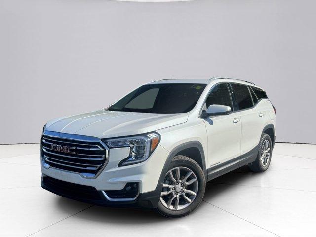 2024 GMC Terrain Vehicle Photo in LEOMINSTER, MA 01453-2952
