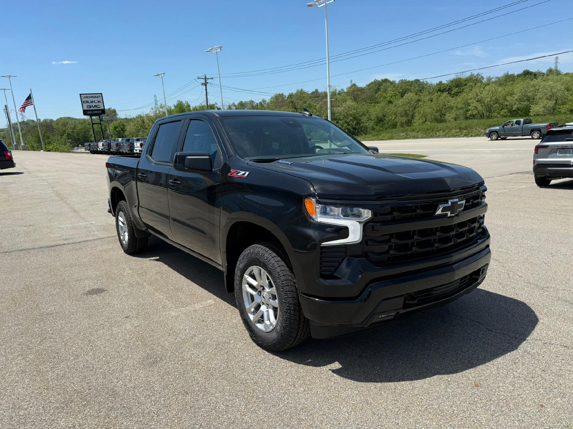 2026 Chevrolet Silverado 1500 photo 7 of 10