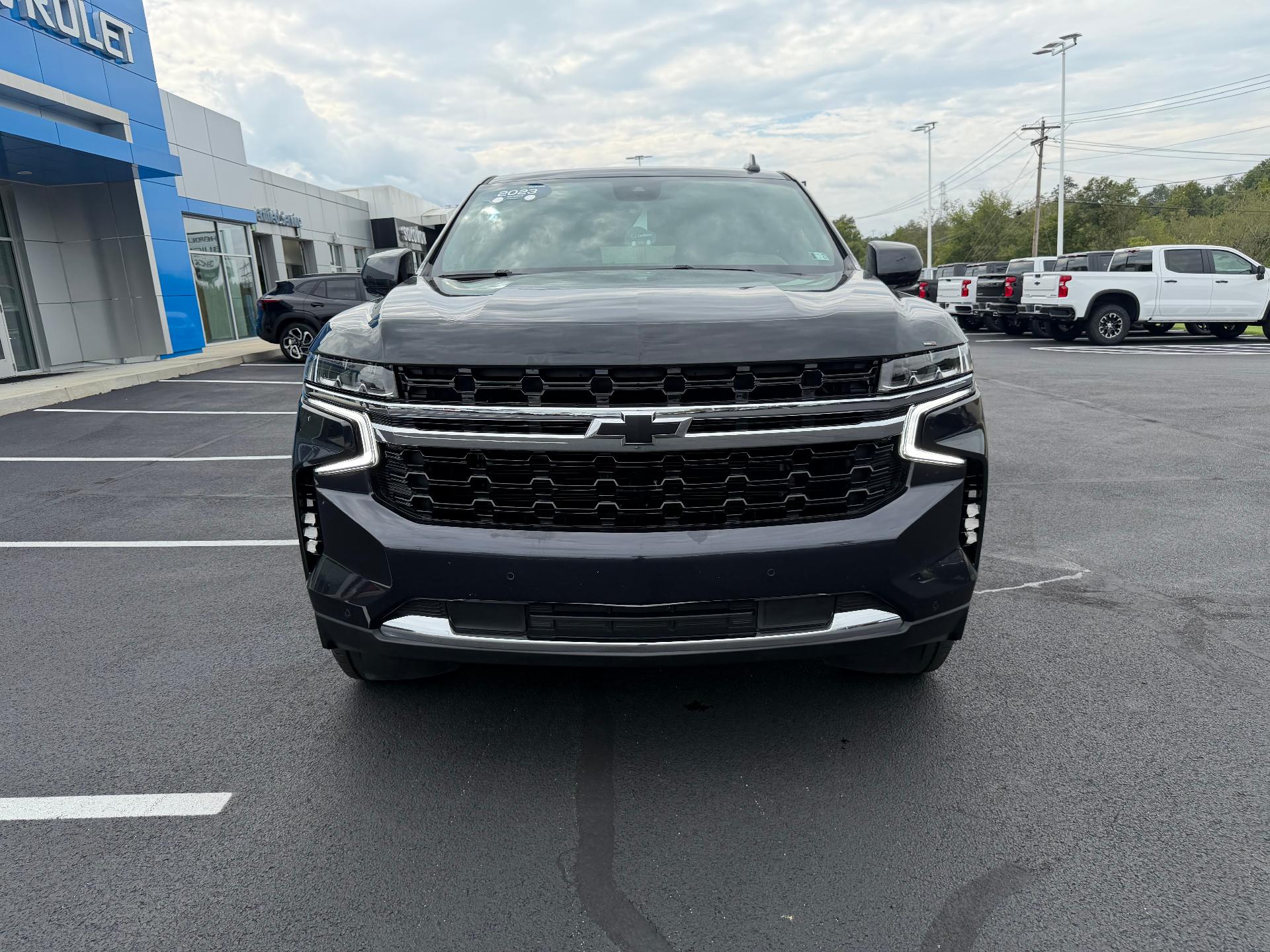 2023 Chevrolet Suburban LS - 8