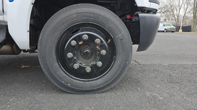 2024 Chevrolet Silverado Chassis Cab Vehicle Photo in INDEPENDENCE, MO 64055-1314