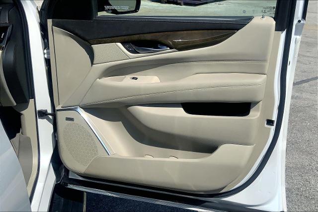 2020 Cadillac Escalade ESV Vehicle Photo in KANSAS CITY, MO 64114-4545