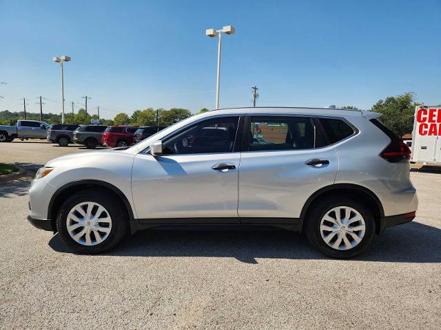 2018 Nissan Rogue Vehicle Photo in DENTON, TX 76210-9321