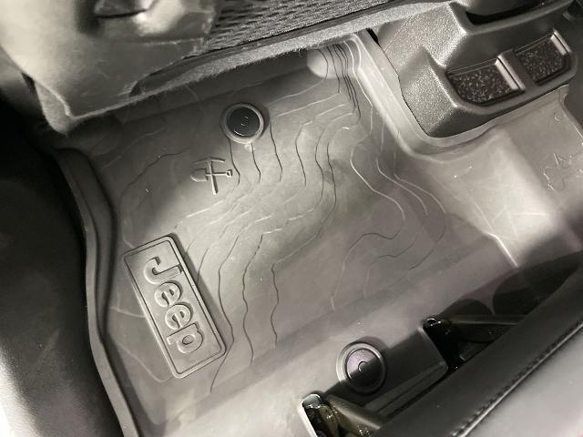 2024 Jeep Wrangler Vehicle Photo in GILBERT, AZ 85297-0402