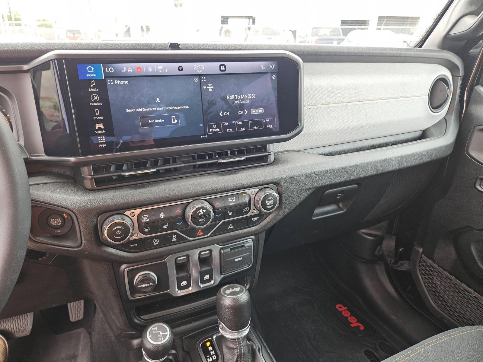 2024 Jeep Wrangler Vehicle Photo in Seguin, TX 78155