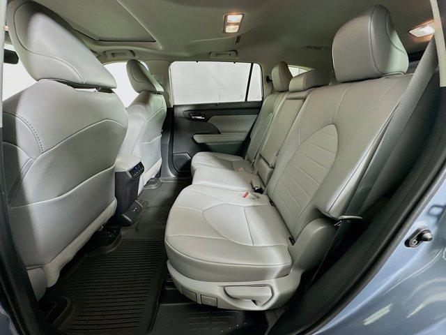 2021 Toyota Highlander Vehicle Photo in Flemington, NJ 08822