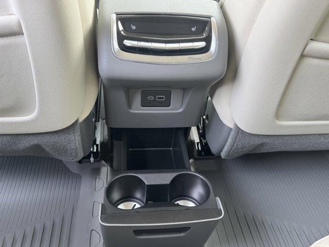 2025 Cadillac XT6 Vehicle Photo in LEOMINSTER, MA 01453-2952