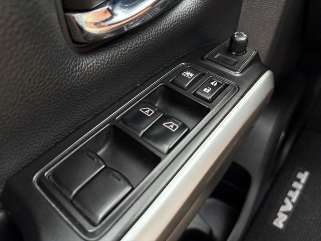 2017 Nissan Titan XD Vehicle Photo in Brunswick, GA 31525