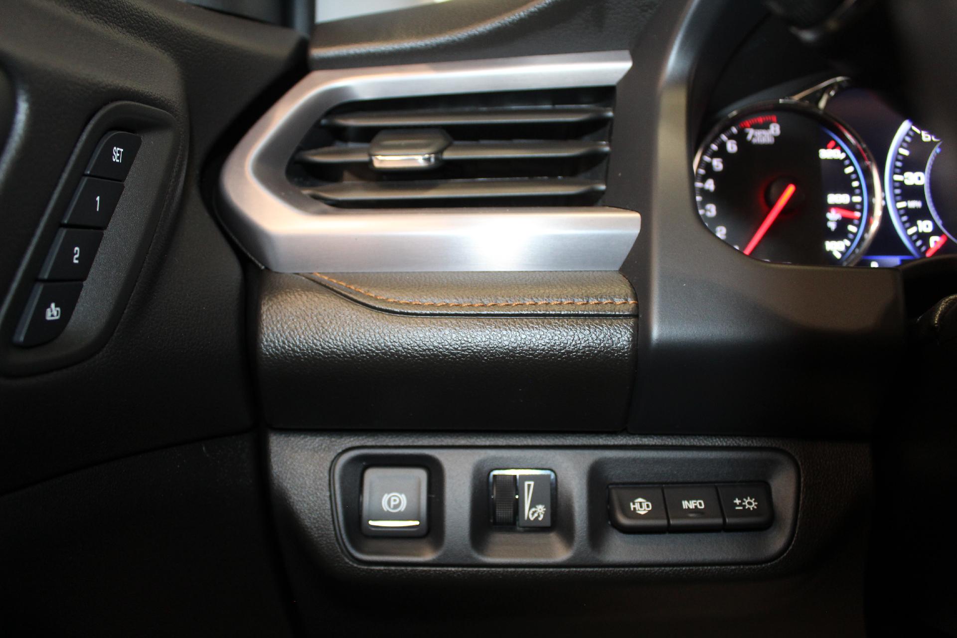 2022 GMC Acadia Vehicle Photo in NORTHAMPTON, MA 01060-1120