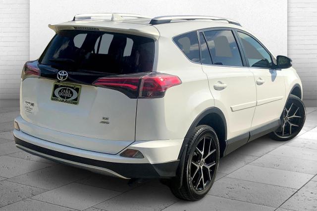 2016 Toyota RAV4 Vehicle Photo in KANSAS CITY, MO 64114-4545