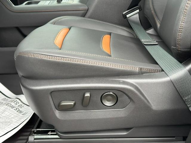 2026 GMC Sierra 2500 HD Vehicle Photo in COLUMBIA, MO 65203-3903