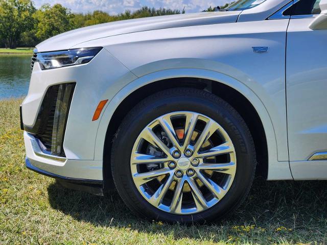 2023 Cadillac XT6 Vehicle Photo in DENTON, TX 76210-9321