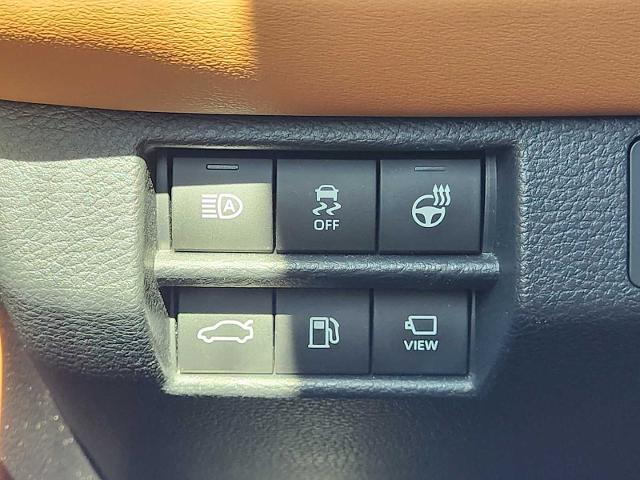 2021 Toyota Avalon Vehicle Photo in DENTON, TX 76210-9321