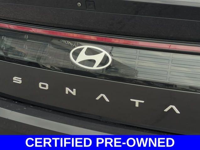 2024 Hyundai SONATA Hybrid Vehicle Photo in Merrillville, IN 46410