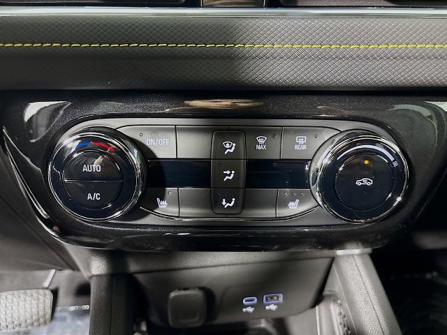 2025 Chevrolet Trailblazer Vehicle Photo in PUYALLUP, WA 98371-4149