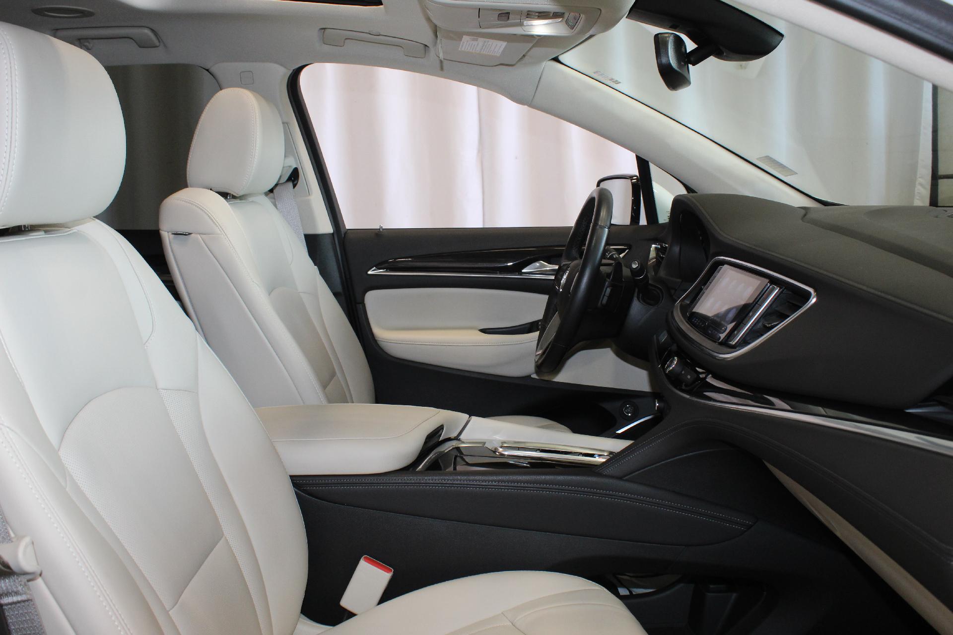 2022 Buick Enclave Vehicle Photo in NORTHAMPTON, MA 01060-1120