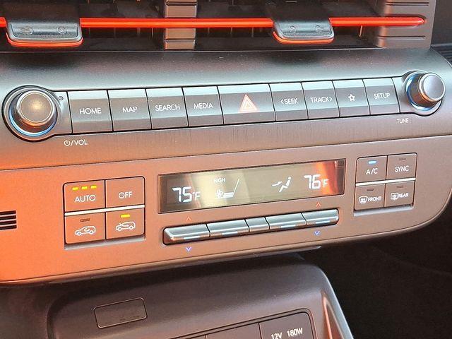 2024 Hyundai Kona Vehicle Photo in DANBURY, CT 06810-5034