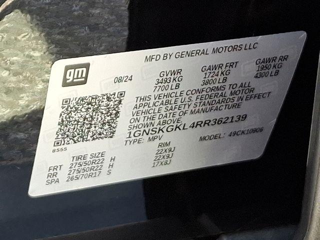 2024 Chevrolet Suburban Vehicle Photo in DANBURY, CT 06810-5034
