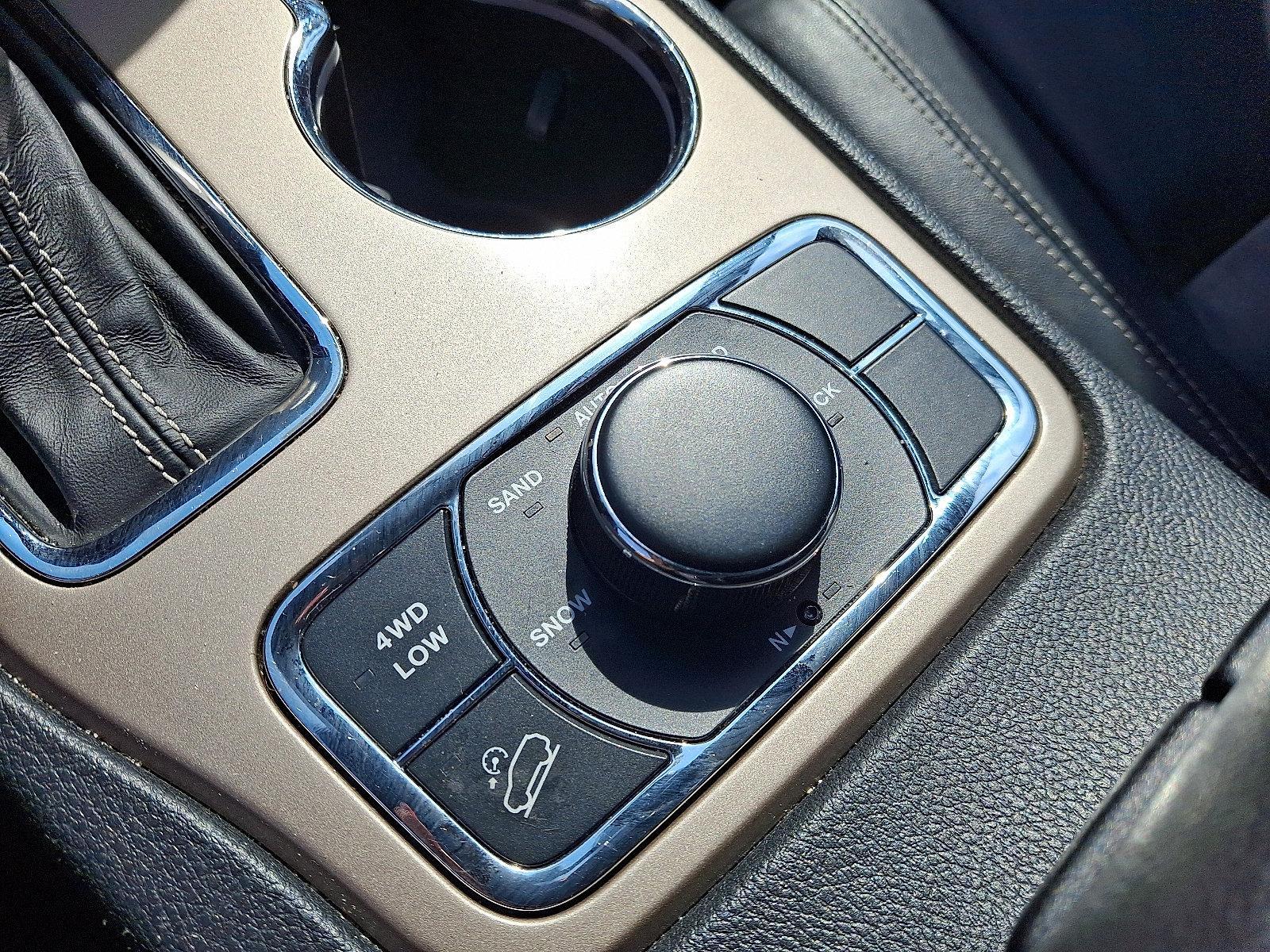 2017 Jeep Grand Cherokee Vehicle Photo in Harrisburg, PA 17111-1033