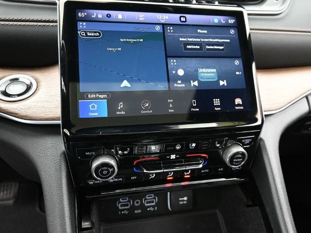 2021 Jeep Grand Cherokee L Vehicle Photo in Cedar Rapids, IA 52402