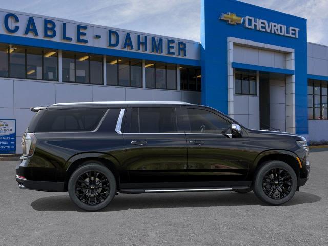 2025 Chevrolet Suburban Vehicle Photo in KANSAS CITY, MO 64114-4502