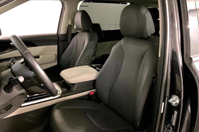 2024 Kia Carnival Vehicle Photo in Lees Summit, MO 64086