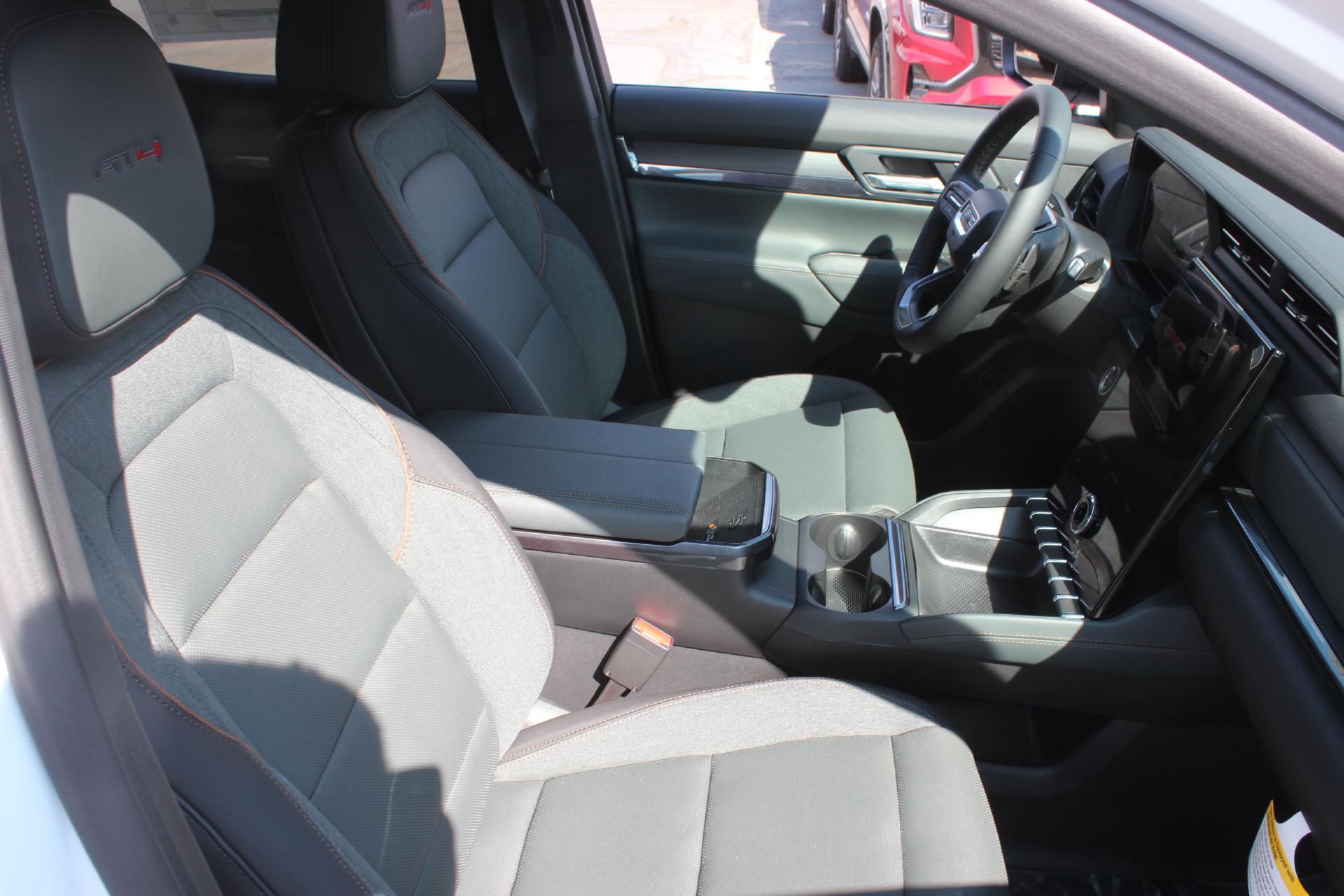 2026 GMC Terrain Vehicle Photo in AURORA, CO 80012-4011
