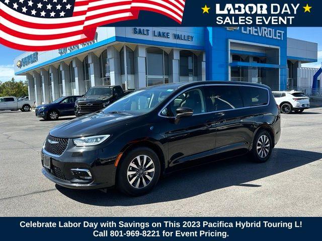 2023 Chrysler Pacifica Vehicle Photo in West Valley City, UT 84120-3299