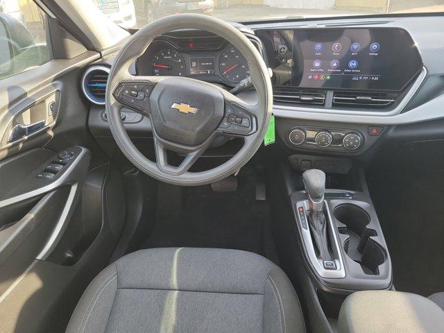 2024 Chevrolet Trax Vehicle Photo in BRIDGMAN, MI 49106-9548
