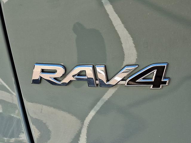 2021 Toyota RAV4 Vehicle Photo in Philadelphia, PA 19116