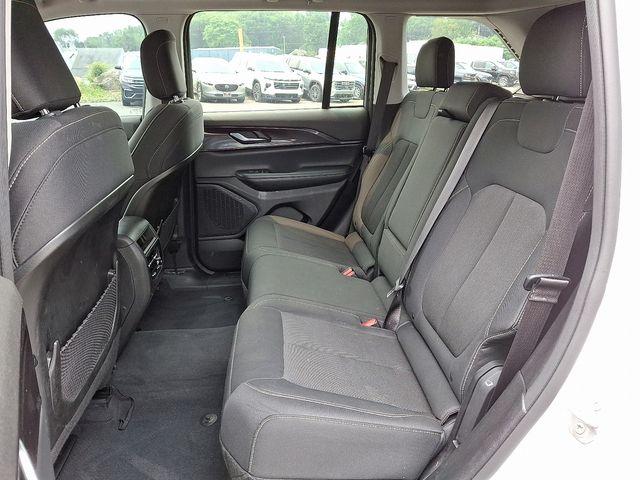 2023 Jeep Grand Cherokee Vehicle Photo in DANBURY, CT 06810-5034