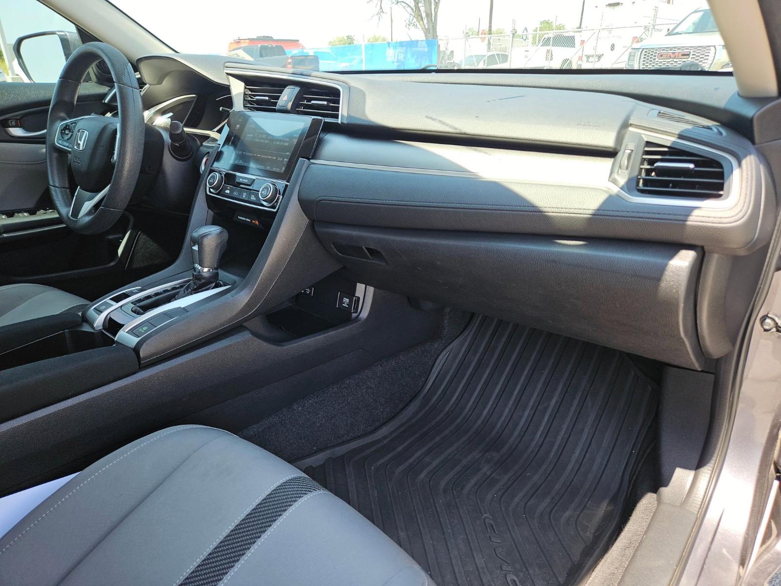 2017 Honda Civic Sedan Vehicle Photo in Seguin, TX 78155