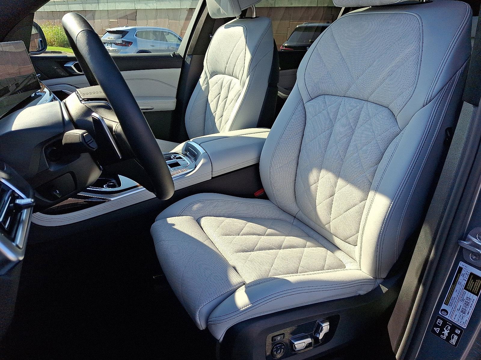 2025 BMW X7 xDrive40i Vehicle Photo in Lancaster, PA 17601
