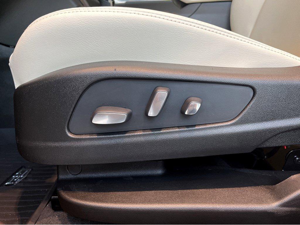 2024 Cadillac XT6 Vehicle Photo in SAVANNAH, GA 31406-4513
